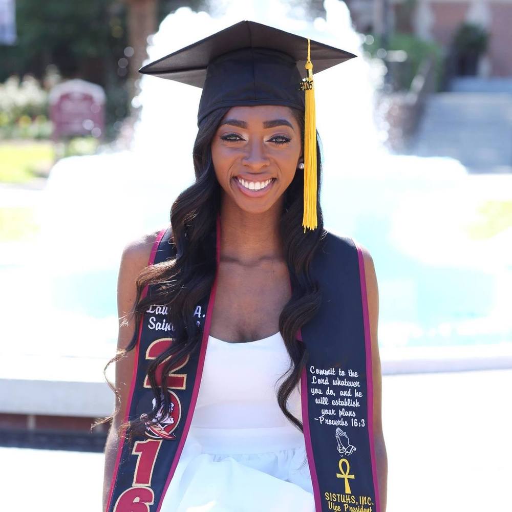 Meet your Posher, Lauren